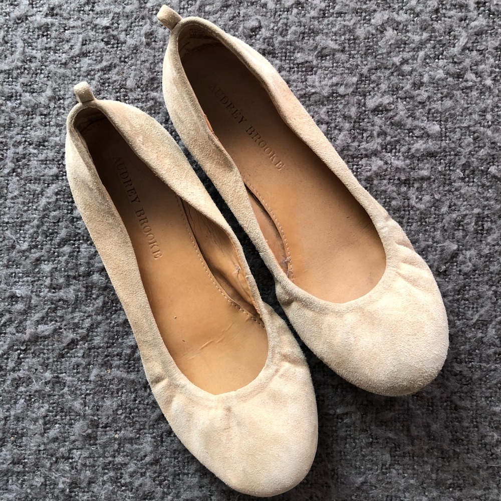 Neutral suede flats size 6.5